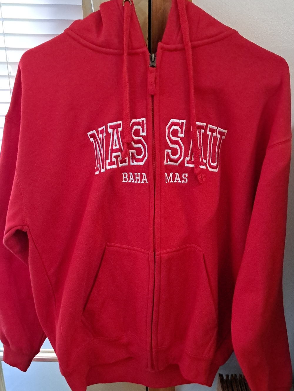 🔥SPECIAL ITEM! Pacific & Co Nassau Bahamas Hoodie